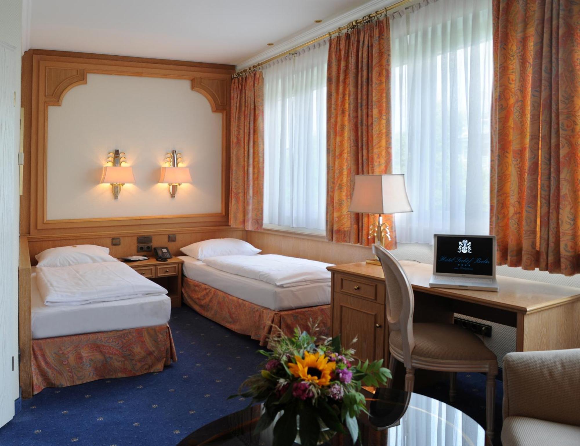 Standard Twin Room,766341280:JPEG